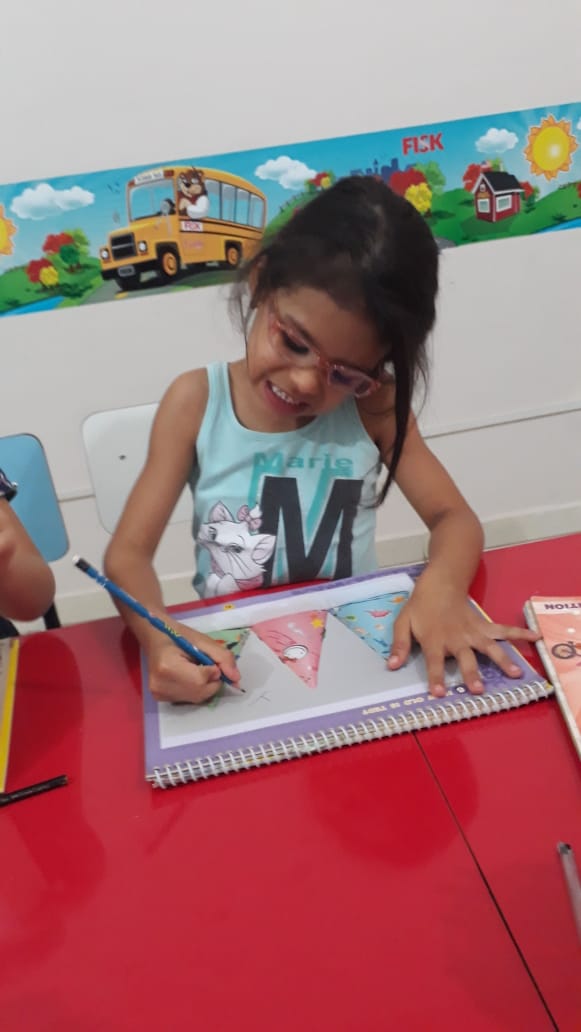 Fisk Goiânia 2/ GO – “Painting with the teacher”
